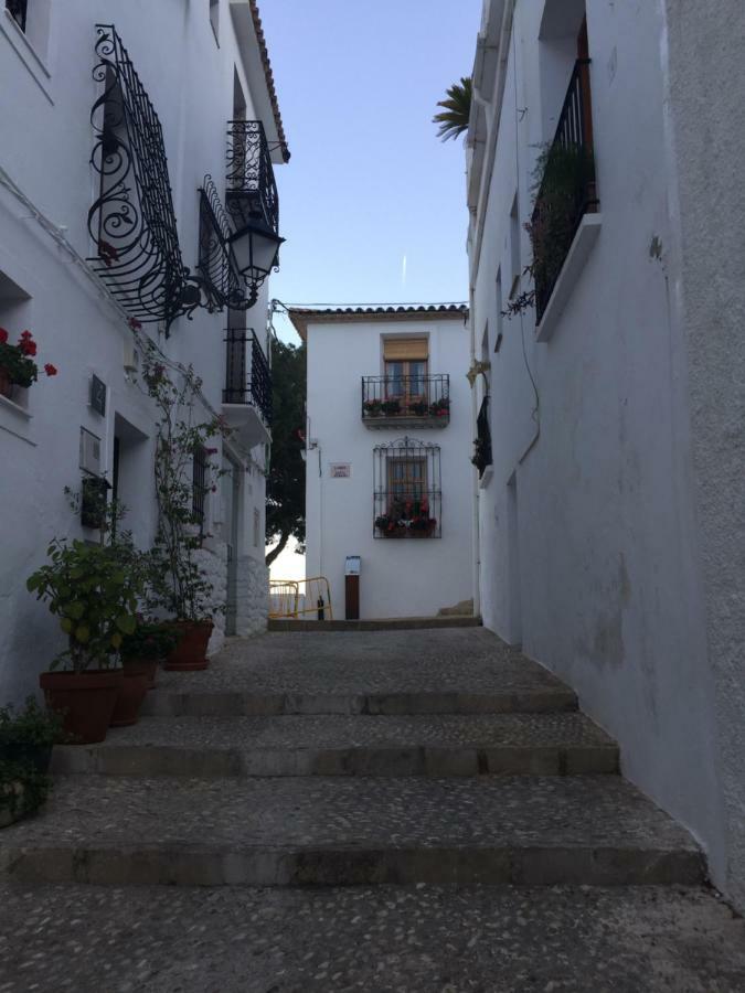Altea, Callejeando Por Su Casco Antiguo. Екстер'єр фото