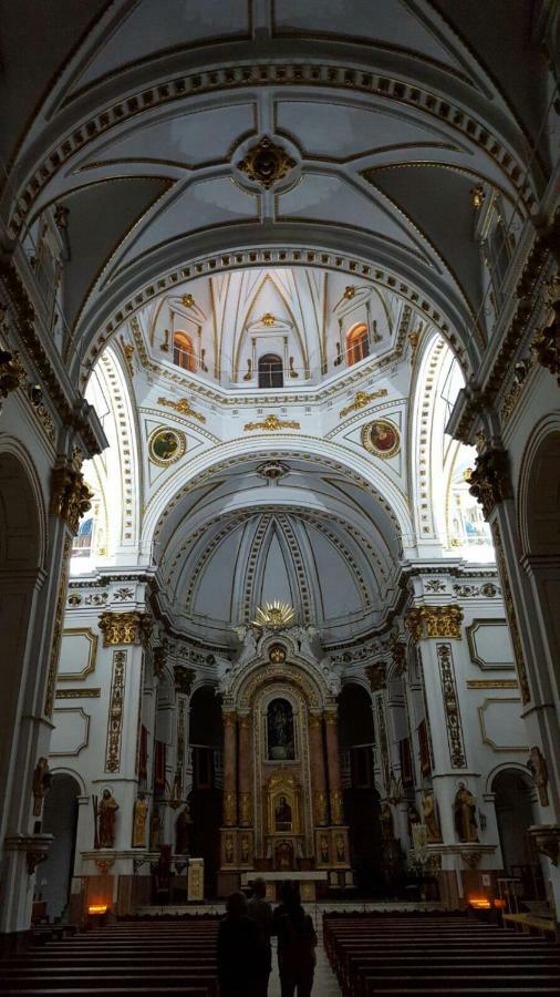 Altea, Callejeando Por Su Casco Antiguo. Екстер'єр фото