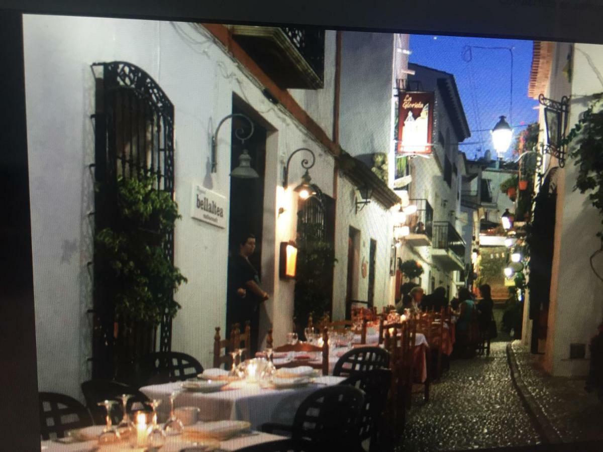 Altea, Callejeando Por Su Casco Antiguo. Екстер'єр фото